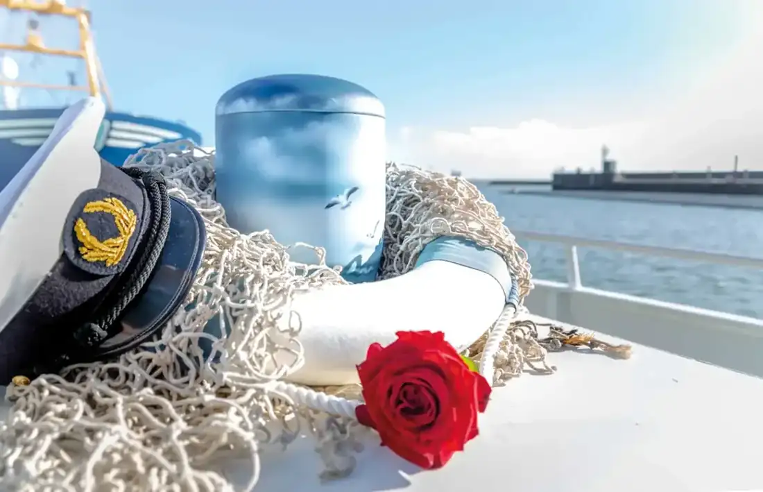 Seebestattung auf dem Meer
